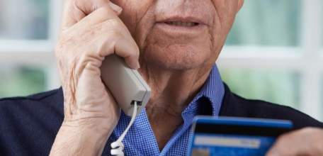 Мошенники за выходные лишили ельчан более 800 000 рублей