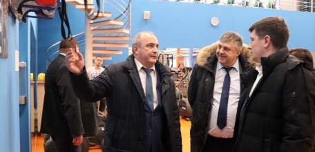 Роман Петрухин обсудил реализацию нацпроектов и федеральных программ с главой Елецкого района