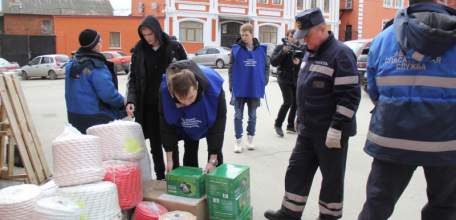 Состоялась очередная отправка гуманитарной помощи от ельчан