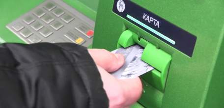 В Ельце оперативники задержали подозреваемого в краже денежных средств с банковского счёта