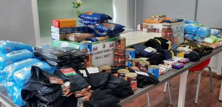 Елецкие студенты собирают и отправляют посылки бойцам в зону СВО