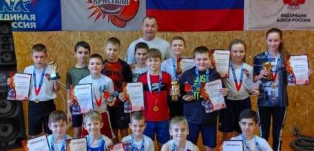 Команда клуба «КРИСТАЛЛ ЕЛЕЦ» привезла 13 медалей с турнира по боксу