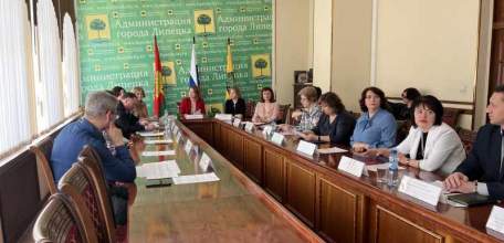 Больше 200 работодателей региона улучшили условия труда на производстве благодаря страховым взносам