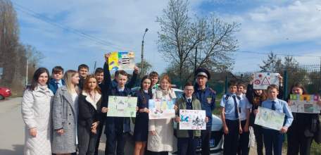 ГИБДД Ельца и ЮИД школы №23  провели мероприятие по предупреждению ДТП с участием мототехники и СИМ