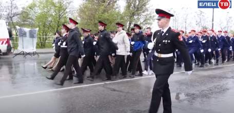 Дождь – не помеха: в Ельце прошла репетиция Парада Победы