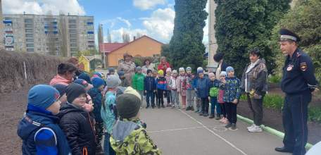 Сотрудники ДПС провели обучающее мероприятие в детском саду