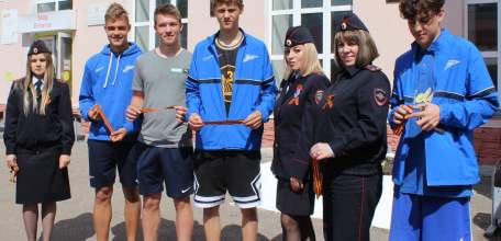 Сотрудники Елецкого линейного отдела МВД России на транспорте присоединились к акции «Георгиевская ленточка»