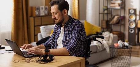 ОСФР по Липецкой области проактивно назначило более 4,5 тысяч пенсий по инвалидности