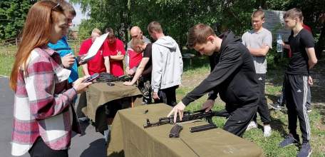 В ЕГУ им. И.А. Бунина прошли соревнования по военно-прикладному многоборью среди обучающихся 9-11 классов и студентов ССУЗов