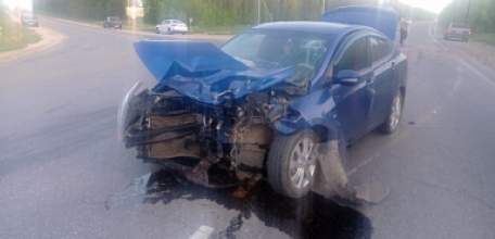 В Ельце в столкновении иномарок пострадали два человека