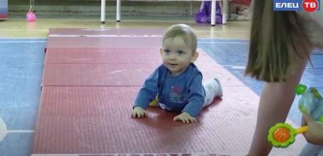 «Забег ползунков»: в Ельце состоялся традиционный семейный праздник