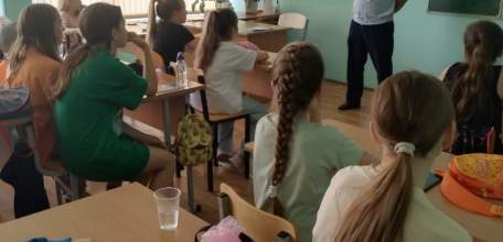 Мероприятие ГИБДД «Внимание-дети!» в гимназии №11 г. Ельца