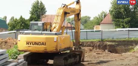 Действующие и строящиеся центры для молодёжи и спорта посетил председатель облсовета Дмитрий Аверов