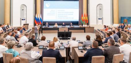 Липецкая медицина получила на укрепление материально-технической базы более 1,5 млрд рублей за первое полугодие 2023 года