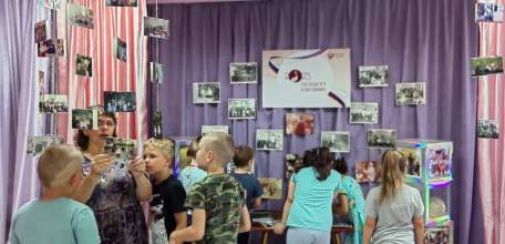 В елецком детском саду открылась фотовыставка педагогов