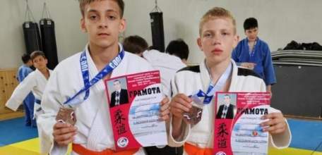 Елецкие дзюдоисты завоевали медали турнира памяти Аслана Конова