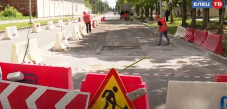 Глава Ельца Евгений Боровских провёл выездное совещание по вопросу состояния и ремонта дорог