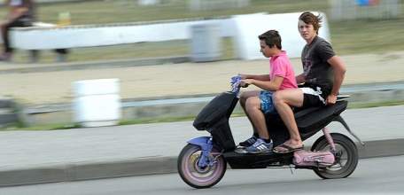 4-6 августа ГИБДД Ельца проводит комплекс мер, направленных на предупреждение ДТП с участием мототранспорта и СИМ