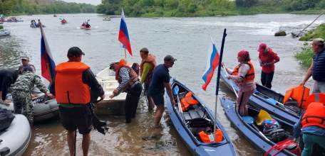 Традиционно в День Российского Флага прошла Речная регата