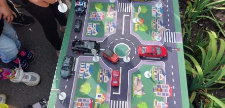 В детском садике №33 г. Ельца прошло обучающее мероприятие с участием сотрудников ГИБДД