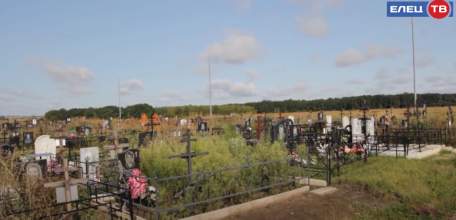 Новое городское кладбище осталось без ограды: неизвестные похитили 76 секций