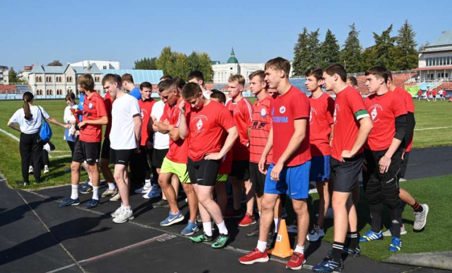 В Ельце прошел День студенческого спорта