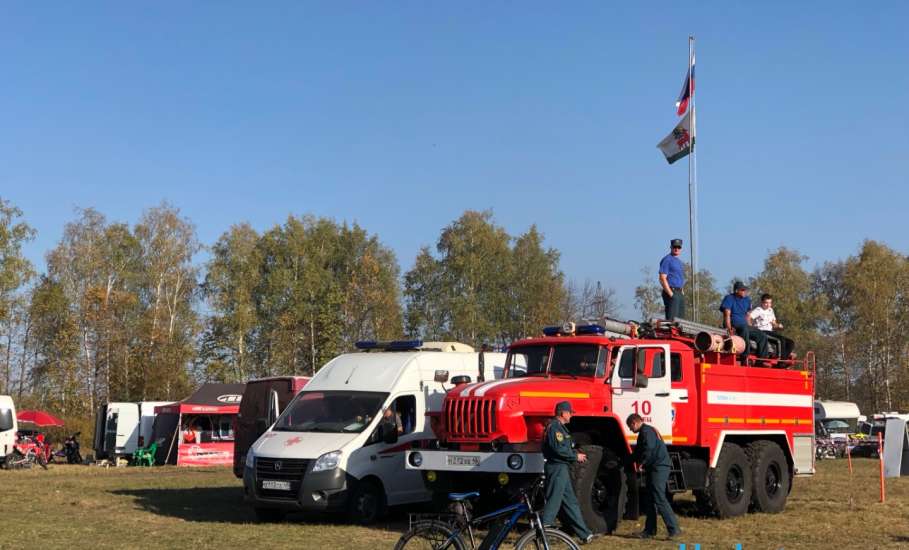 В Ельце состоялись соревнования по мотокроссу