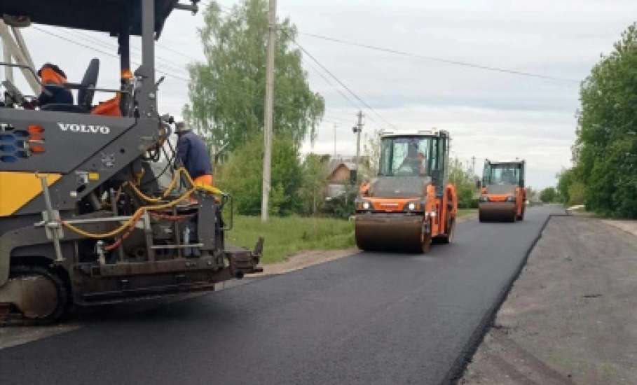 Прокуратура и ГИБДД проверили качество работ по ремонту и строительству дорог местного значения на территории Елецкого района