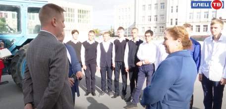 С елецкой молодежью встретилась депутат Государственной Думы РФ Татьяна Дьяконова