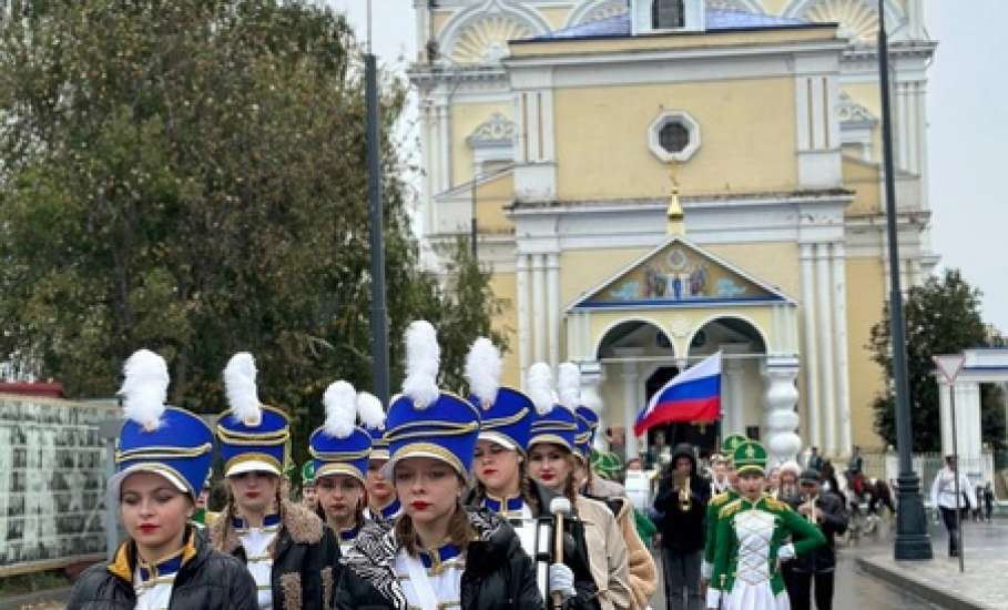 Сегодня в городе проходит событийный фестиваль «В гостях у Нежинских гусар»