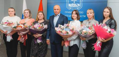 Поздравляю врачей-терапевтов с профессиональным праздником