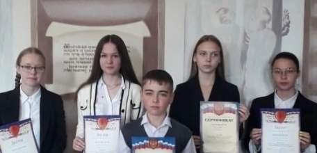 19 октября 2023 года учащиеся города Ельца приняли участие в областном конкурсе юных экскурсоводов «Край родной»