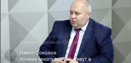 Ай да Боровских! И на вопросы отвечал, и себя лайкать успевал!