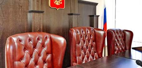 В Ельце подростки отняли у сверстников телефоны