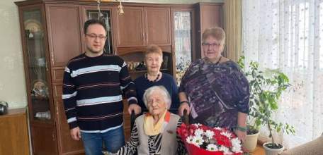 В ЕЛЬЦЕ 100-ЛЕТНИЙ ЮБИЛЕЙ ОТМЕЧАЕТ ОЧЕВИДЕЦ ОСВОБОЖДЕНИЯ ЕЛЬЦА ОТ НАЦИСТОВ АННА РЫБАКОВА