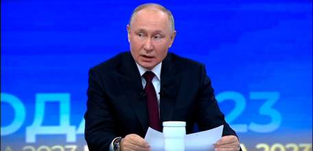 В Гостином дворе в Москве началась прямая линия с президентом РФ Владимиром Путиным