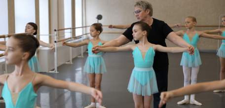 Музыка Чайковского вдохновила ельчанку на занятия хореографией