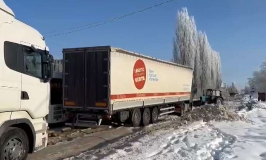 Уважаемые ельчане! На улице Новолипецкой образовался затор