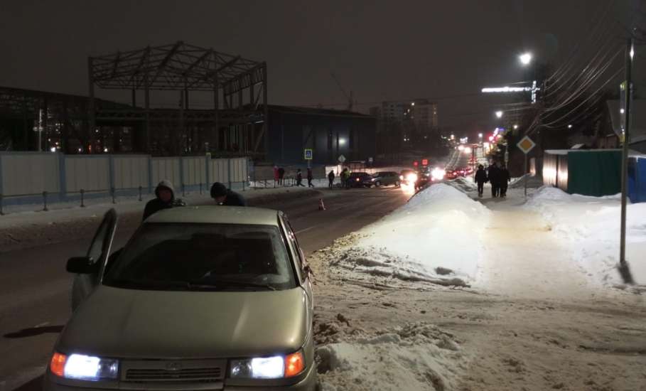 30 января в 19 часов 30 минут в районе д. 1 по ул. Героев г. Ельца произошло ДТП