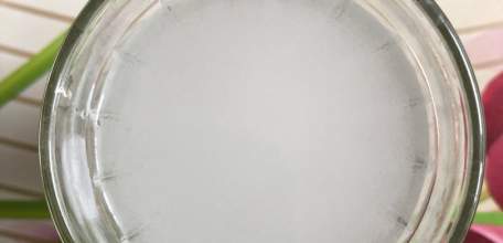 В Ельце из кранов течёт мутная вода, которая ещё и шипит!