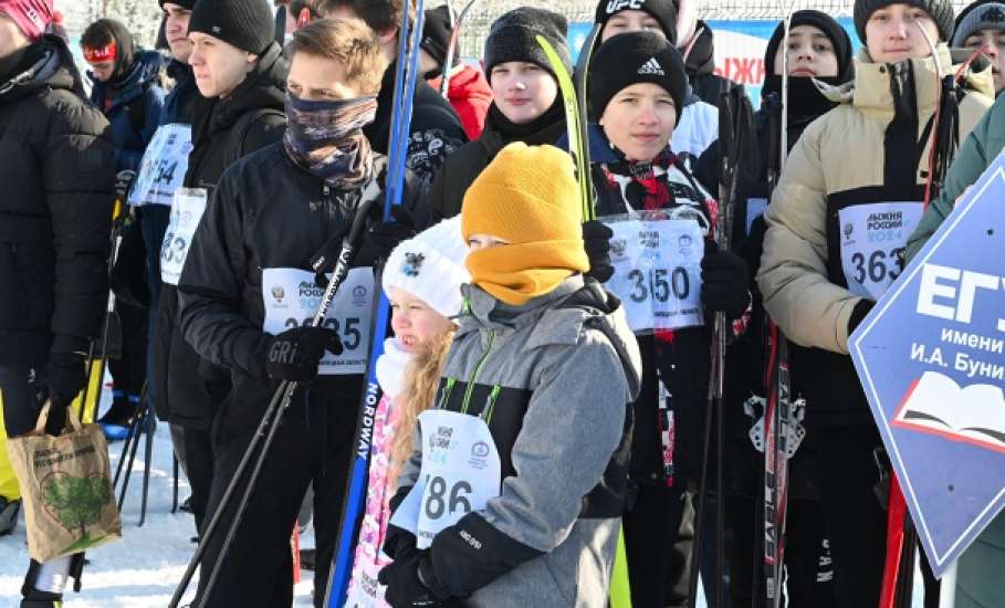 В Ельце состоялась Всероссийская массовая лыжная гонка