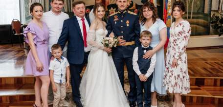 ЕДИНЫ УЗАМИ СЕМЬИ И МЕДИЦИНЫ. Маликовы из п. Газопровод Елецкого района — живой пример того, как общая страсть к медицине сделала из них настоящую династию врачей