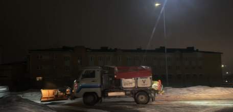 Ночью в Ельце, со слов главы города, работало 15 машин спецтехники и более 100 дворников! Верим?