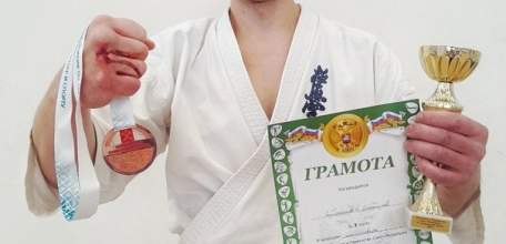 Тренер по киокусинкай из Ельца занял 3 место на чемпионате в Санкт-Петербурге