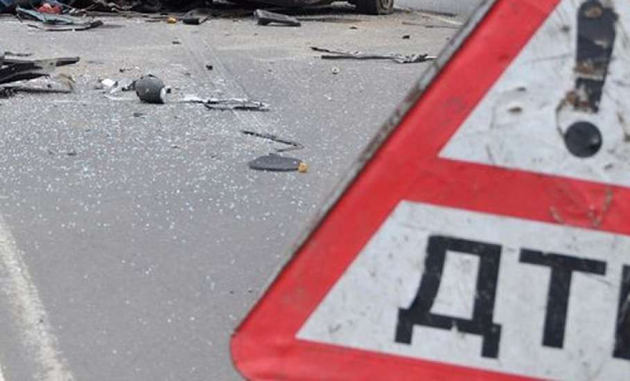 В Елецком районе в столкновении иномарок пострадали трое