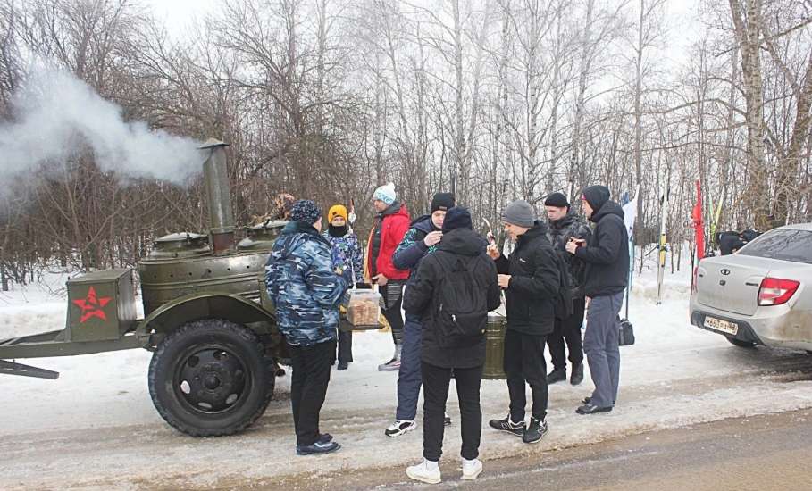 В целях сохранения памяти о воинах-интернационалистах вчера состоялся уже ставший традиционным лыжный переход Елец-Задонск-Елец