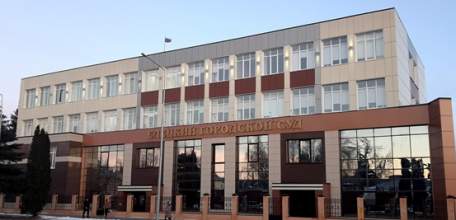 В Ельце жительница украла из сумки потерпевшей крупную сумму денег в помещении аптеки