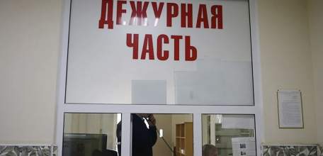 Ельчанка выдумала угон машины, чтобы спасти врезавшегося в забор мужа