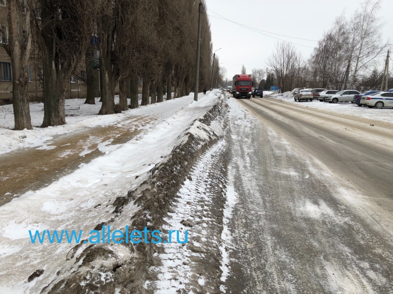 Жители Ельца жалуются на администрацию города! Грязный снег у обочин дорог  не вывозится с начала зимы! Ситуация повторяется ежегодно, мер не  принимают. / Новости