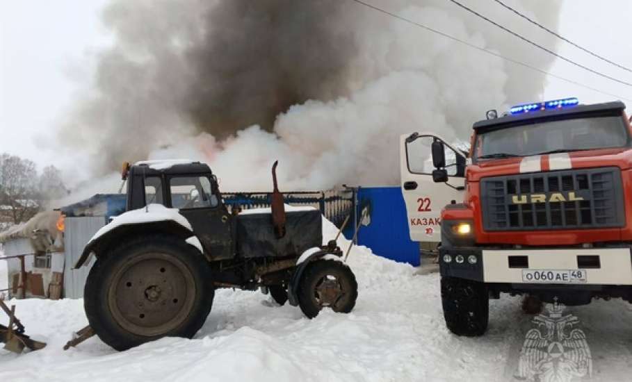 Рено, Киа сгорели в Ельце, Форд - в Елецком районе,  за сутки в пожарах в Липецкой области